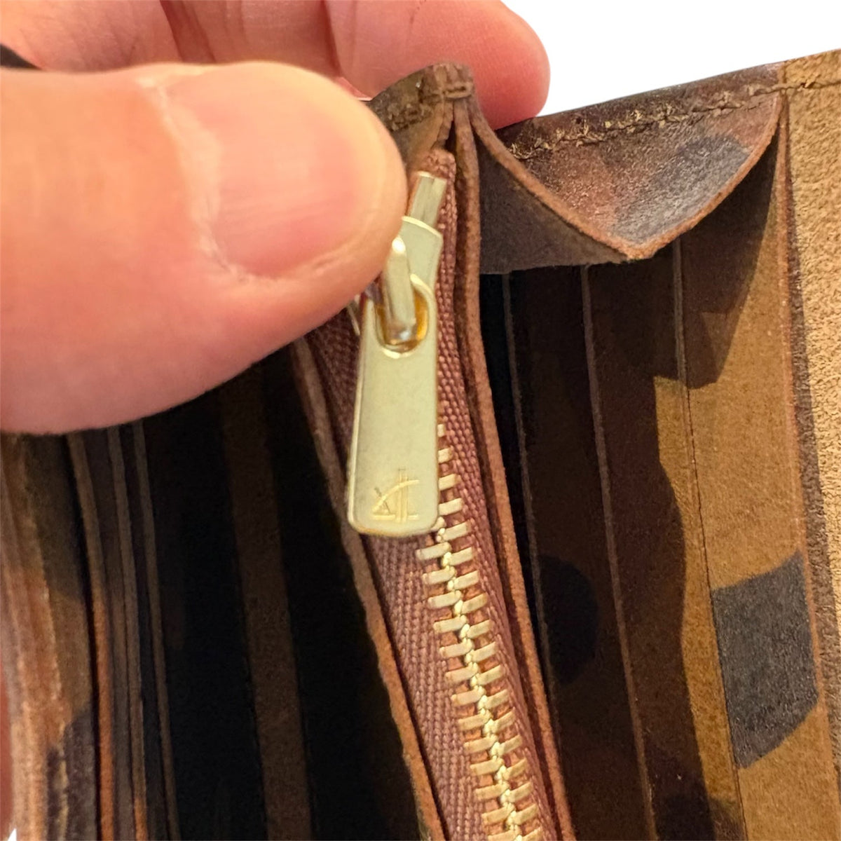ANNAK 迷彩柄ハンドペイントレザー スリム長財布