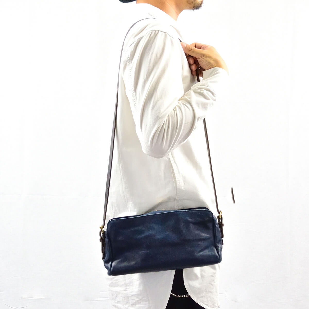 annak あおりポケット付きハンドウォッシュショルダーバッグ