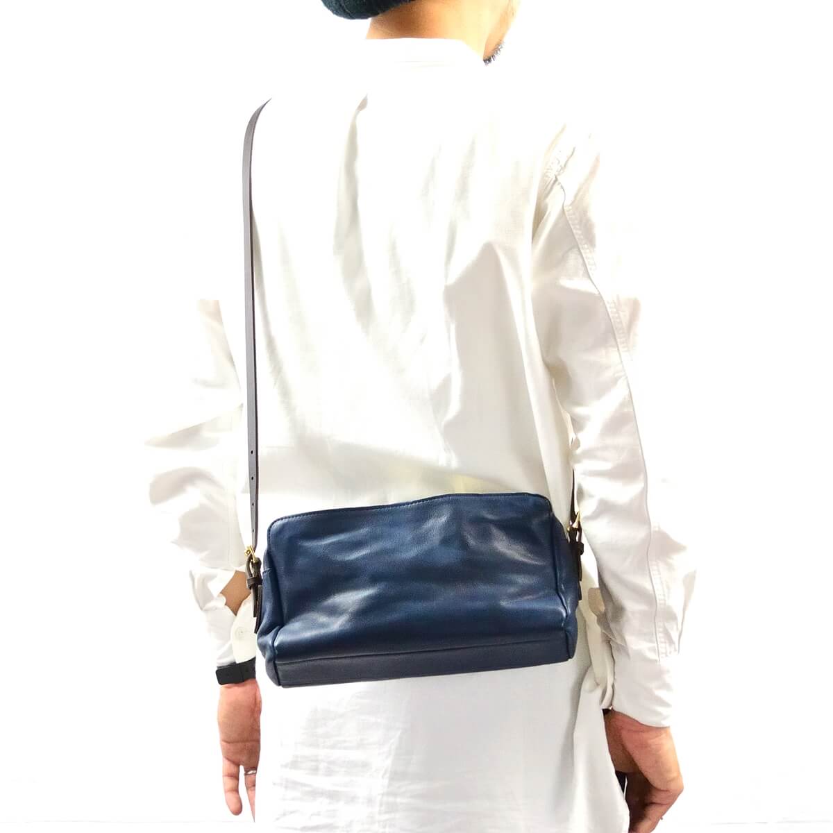 annak あおりポケット付きハンドウォッシュショルダーバッグ