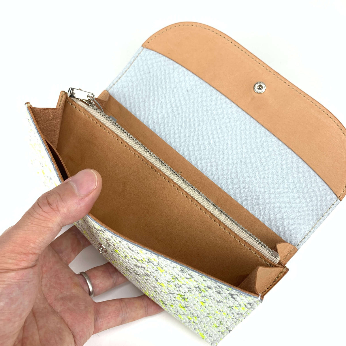 ANNAK エンボスハンドペイントレザー スリム長財布