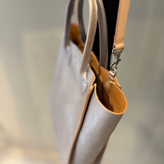 ANNAK アマンダオイルレザー ショルダー付き2way手持ちトートバッグSサイズ