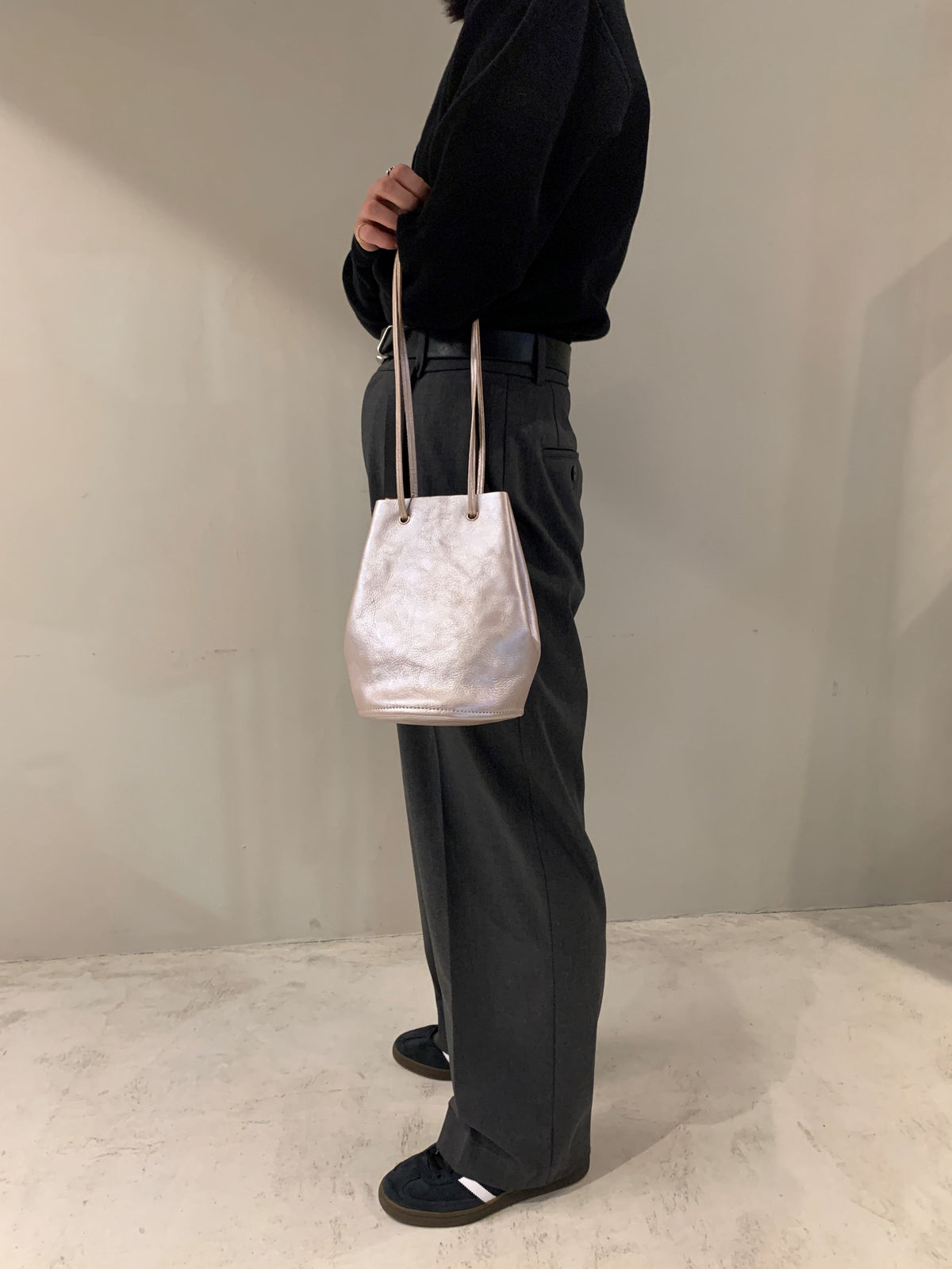 ANNAK アマンダオイルレザー 巾着ショルダー2wayバッグ